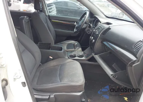 2011 Kia Sorento Lx z USA, uszkodzony, nr VIN 5XYKT4A14BG125773